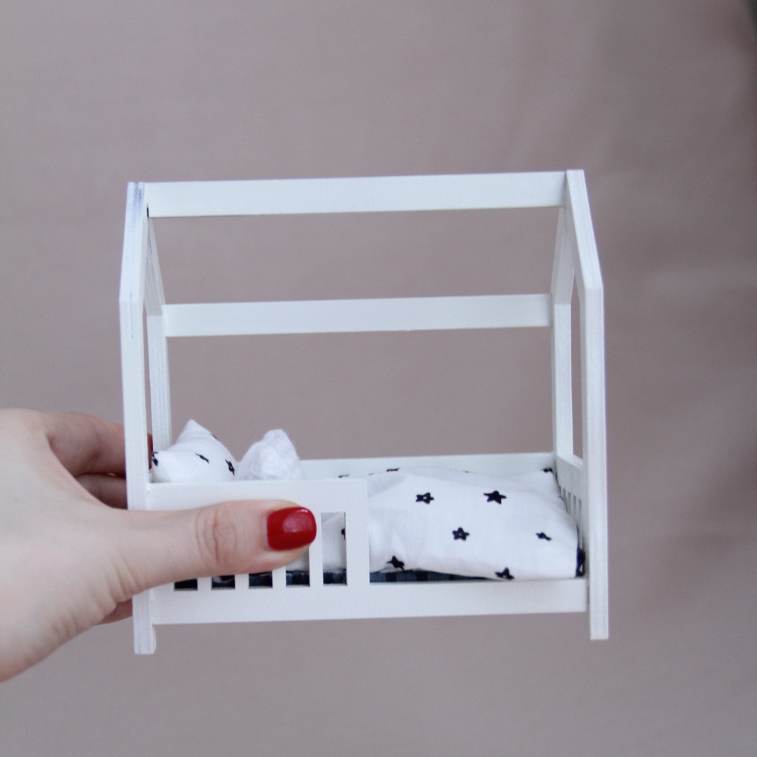 1:12 Miniatur-Holzbabybett, Re – Baby Nursery Age Bewertung und Preis
