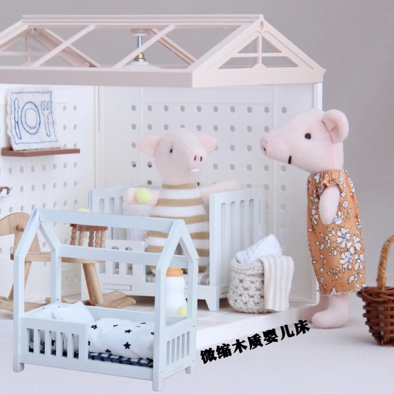 1:12 Miniatur-Holzbabybett, Re – Baby Nursery Age Bewertung und Preis